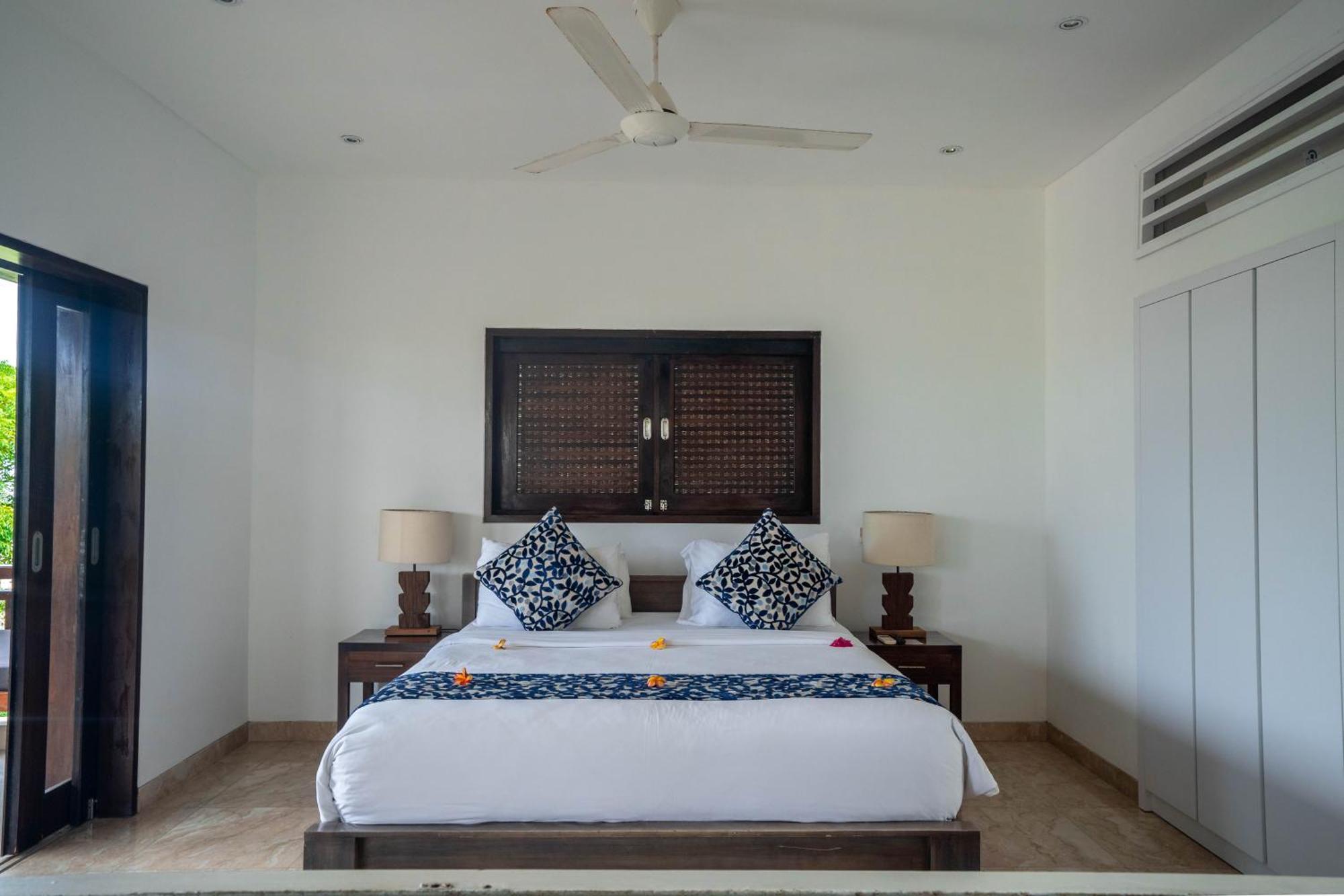 Kokomo Resort Gili Trawangan Esterno foto