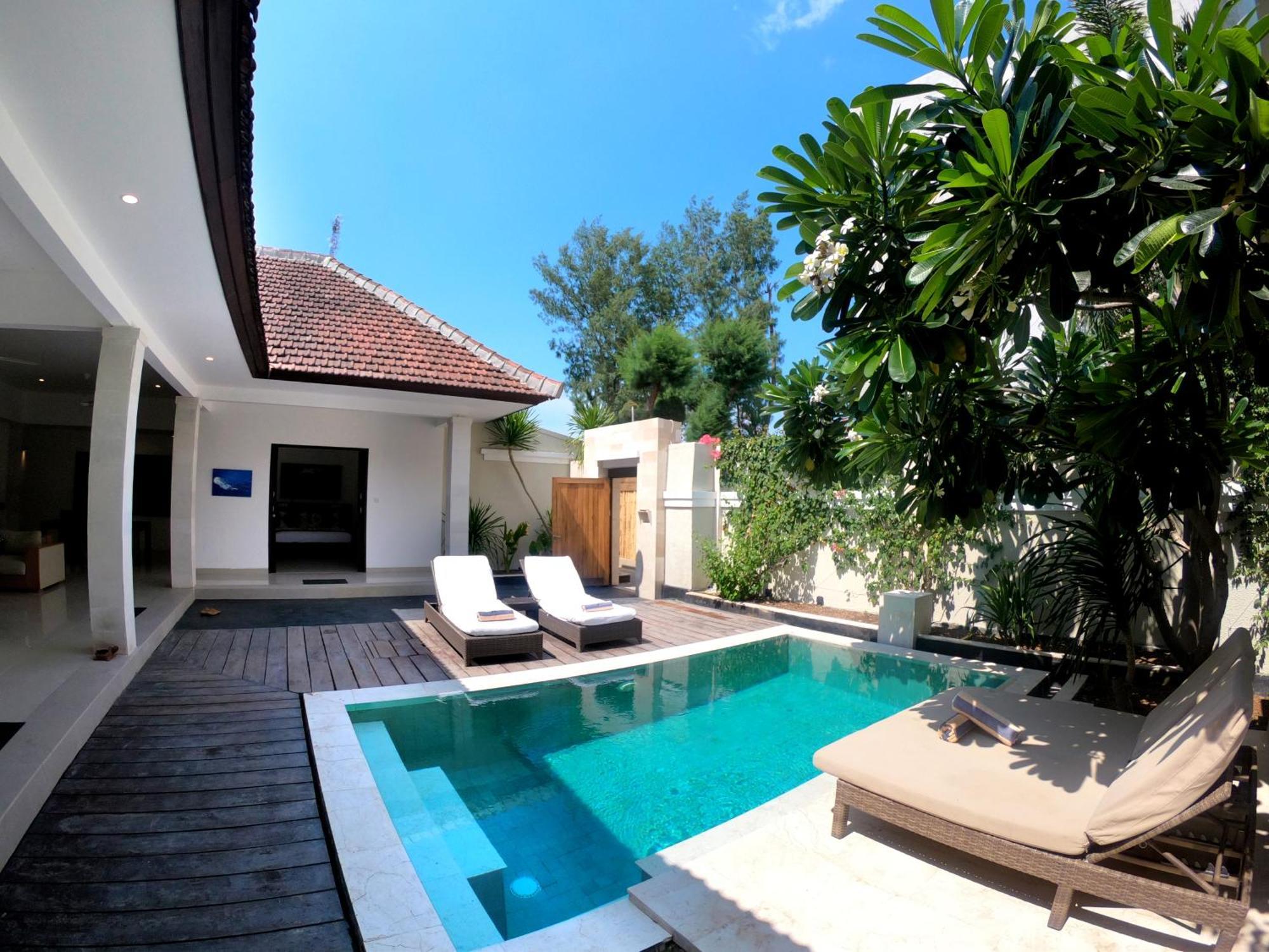 Kokomo Resort Gili Trawangan Esterno foto